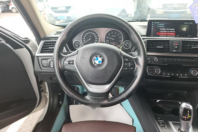 BMW 3 Series 2019 #11 BMW 3 Series 2019 car image #11