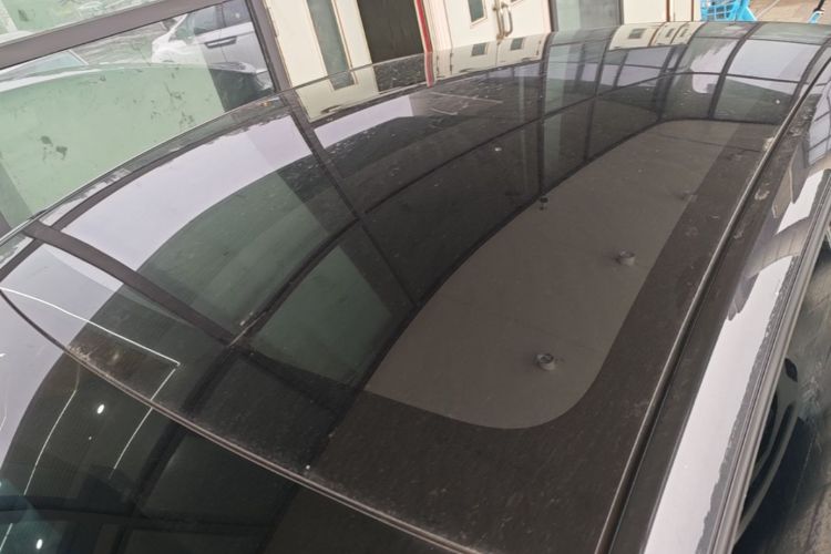 Tesla Model Y 2025 car image #25