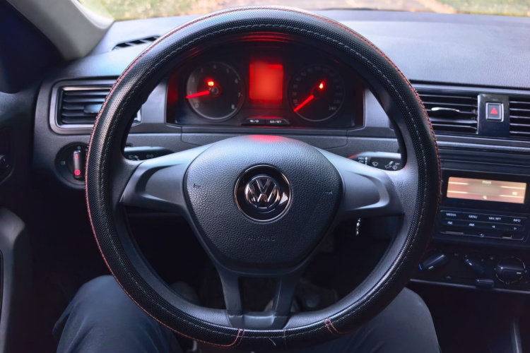 Volkswagen Santana 2021 car image #12