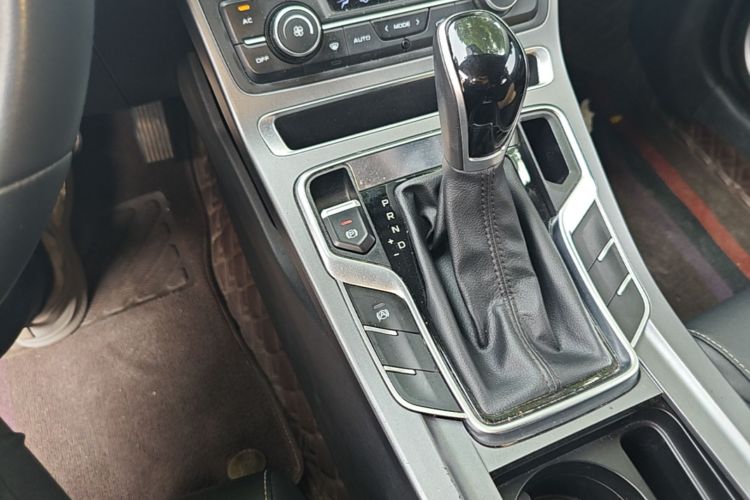 GEELY Emgrand 2021 car image #14