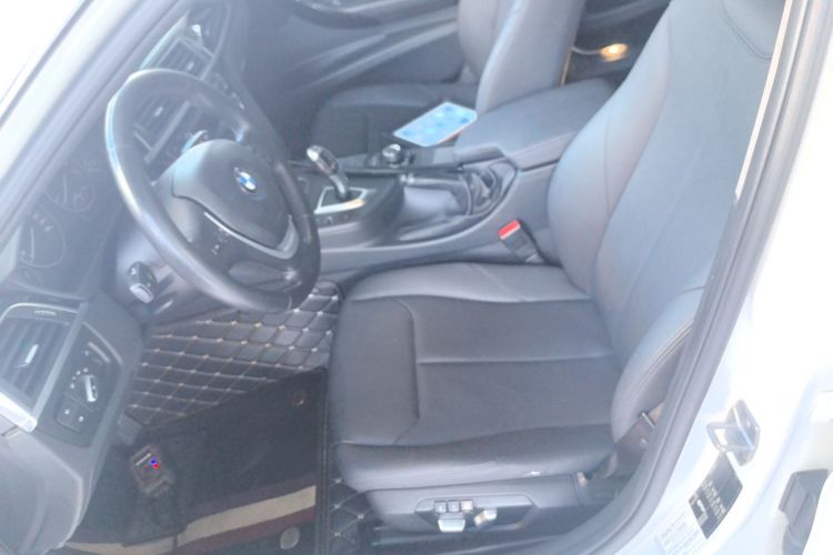 BMW 3 Series 2017 #15 BMW 3 Series 2017 car image #15