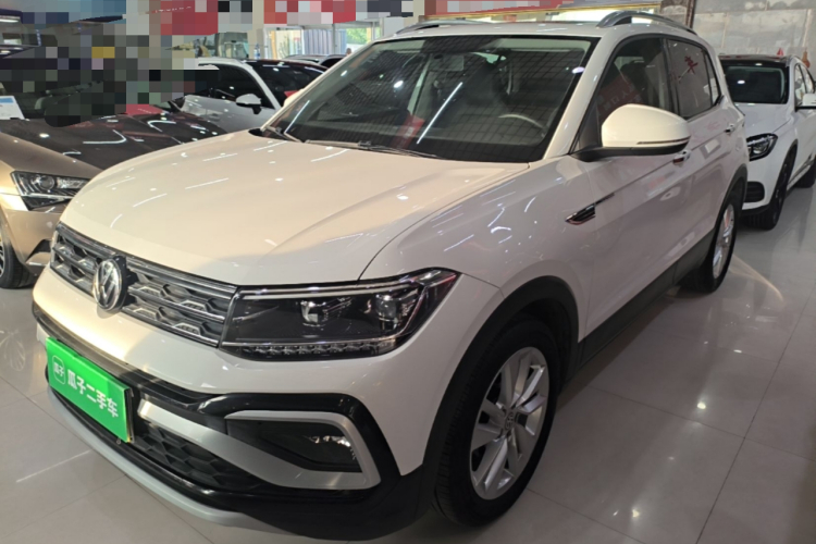 Volkswagen T-Cross 2020 #2 Volkswagen T-Cross 2020 car image #2