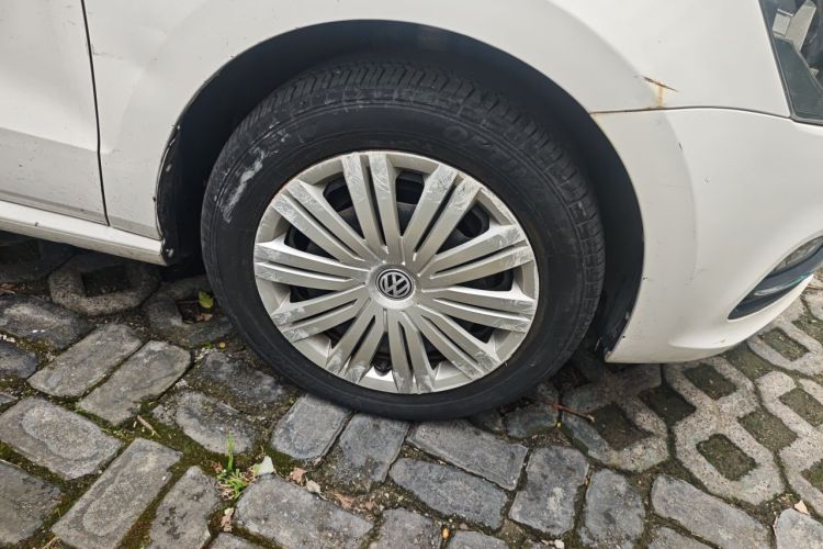 Volkswagen Polo 2017 car image #6
