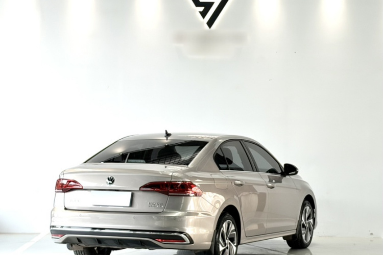 Volkswagen Bora 2023 car image #4