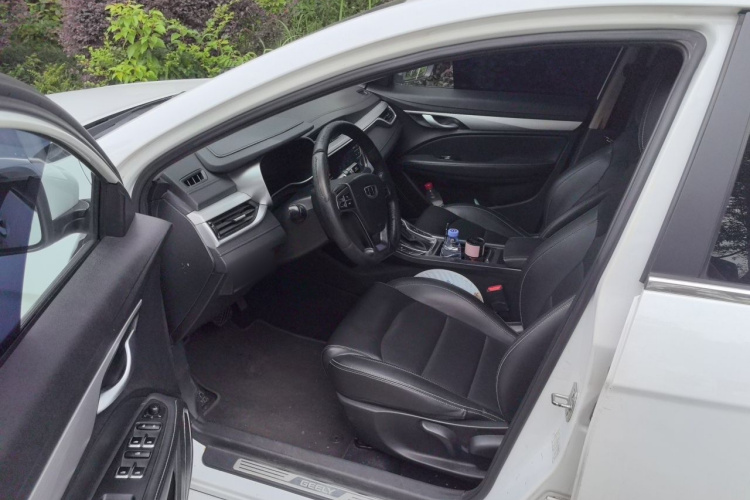 GEELY Emgrand 2018 #13 GEELY Emgrand 2018 car image #13
