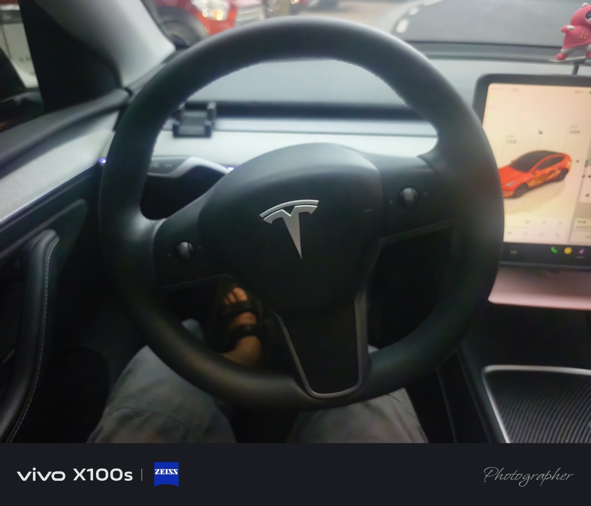 Tesla Model Y 2024 #6 Tesla Model Y 2024 immagine di auto #6