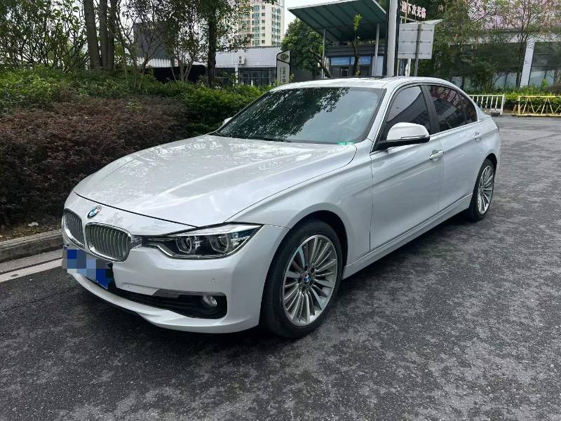 BMW 3 Series 2019 car image 