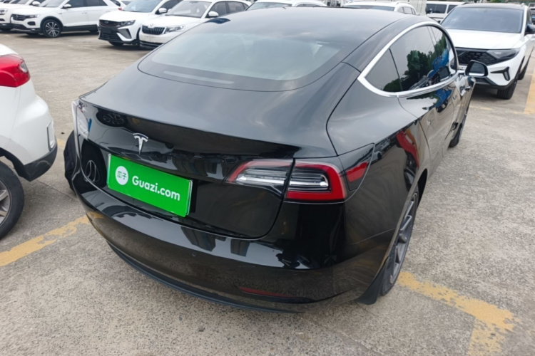 Tesla Model 3 2020 immagine di auto #7
