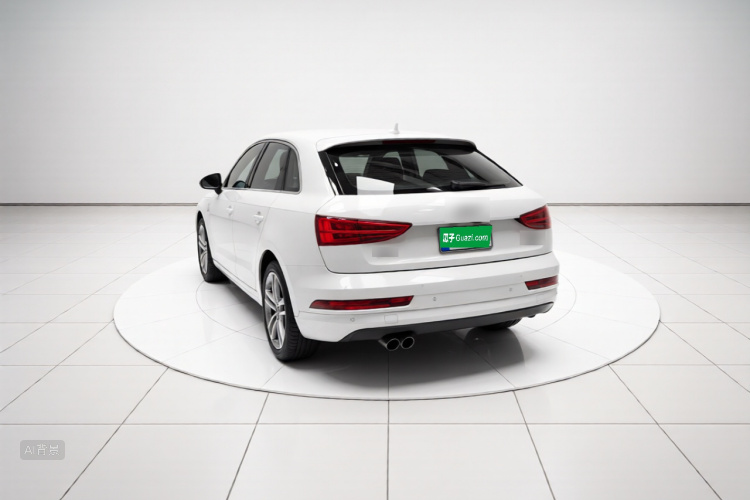 Audi Q3 2018 car image #5