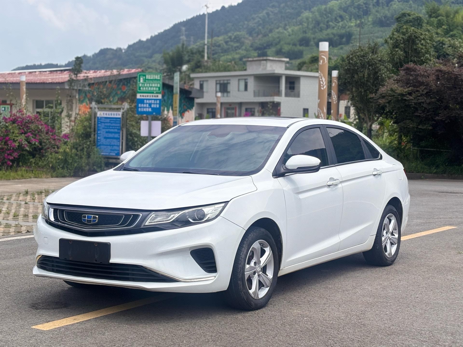 GEELY Emgrand GL 2018 GEELY Emgrand GL 2018 car image
