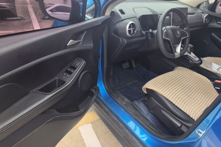 BYD Yuan New Energy 2019 car image #18