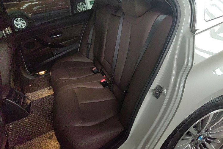 BMW 3 Series 2019 #13 BMW 3 Series 2019 immagine di auto #13