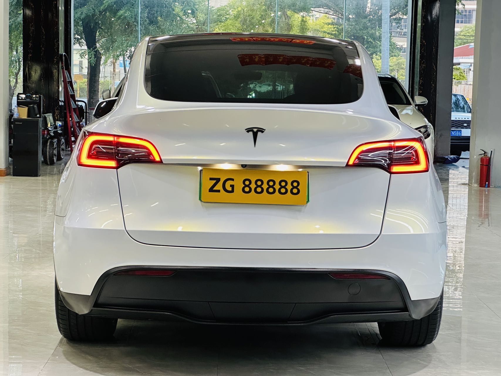 Tesla Model Y 2021 #4 Tesla Model Y 2021 image de voiture #4