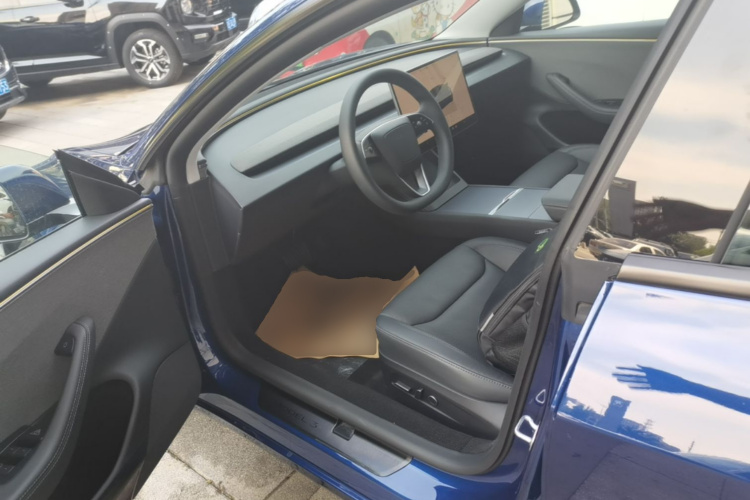 Tesla Model 3 2025 #15 Tesla Model 3 2025 car image #15