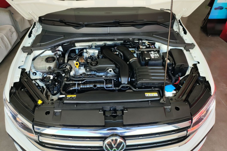 Volkswagen Bora 2024 #20 Volkswagen Bora 2024 car image #20