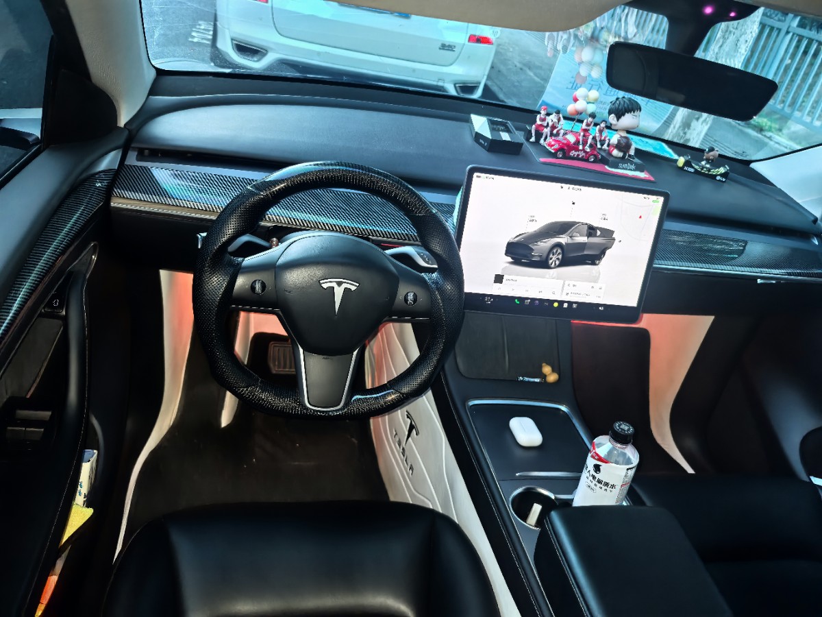 Tesla Model Y 2022 car image #7