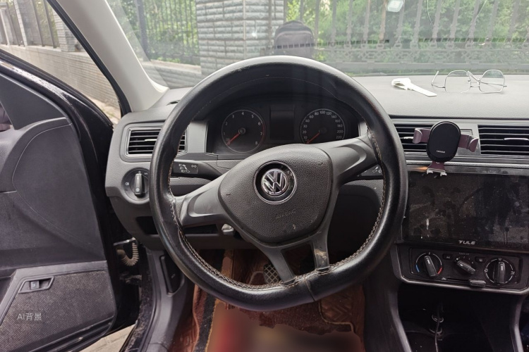 Volkswagen Santana 2019 car image #12