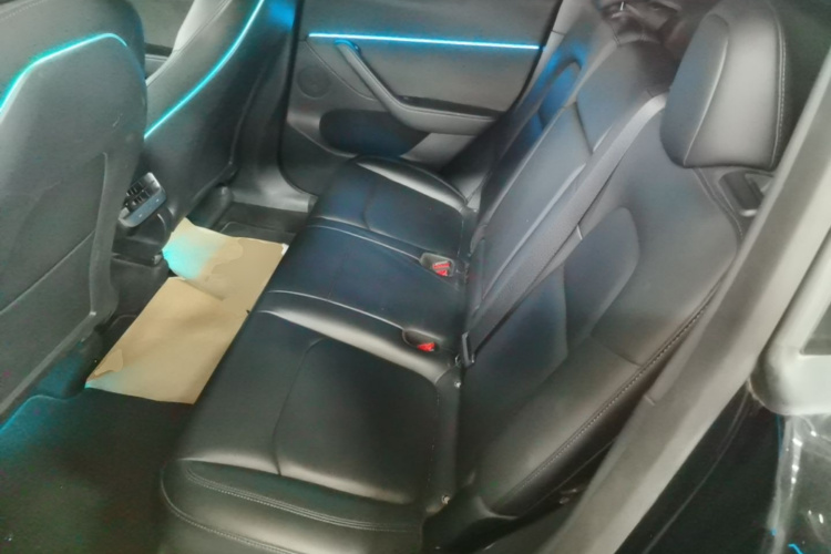 Tesla Model Y 2021 #17 Tesla Model Y 2021 car image #17