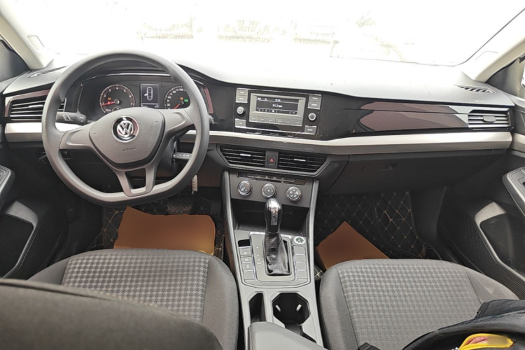 Volkswagen Bora 2020 car image #11