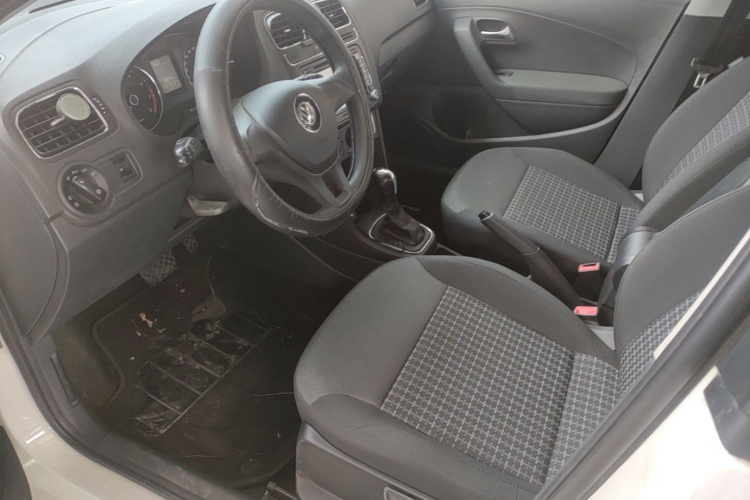 Volkswagen Polo 2016 #15 Volkswagen Polo 2016 car image #15