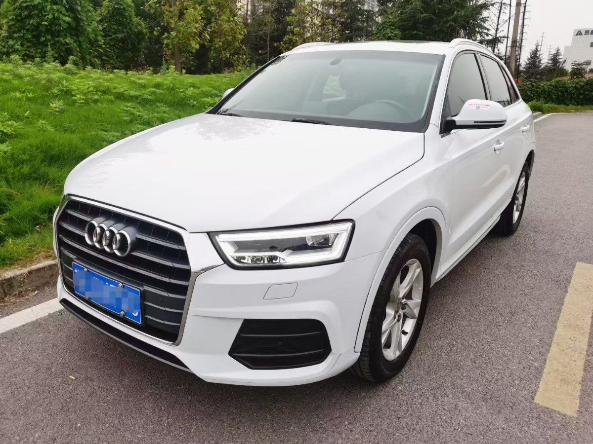 Audi Q3 2017 Audi Q3 2017 immagine di auto