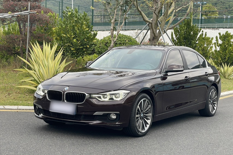 BMW 3 Series 2018 #2 BMW 3 Series 2018 car image #2
