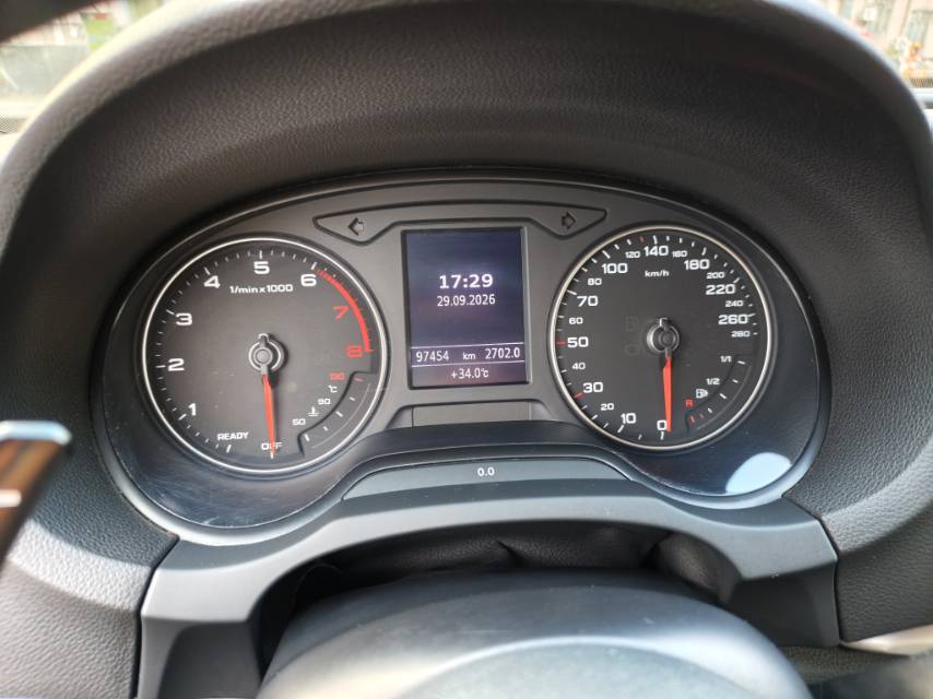 Audi A3 2018 car image #4