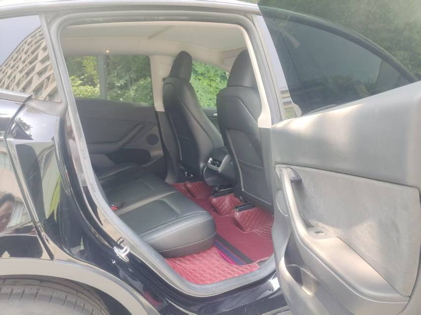 Tesla Model Y 2022 #10 Tesla Model Y 2022 car image #10