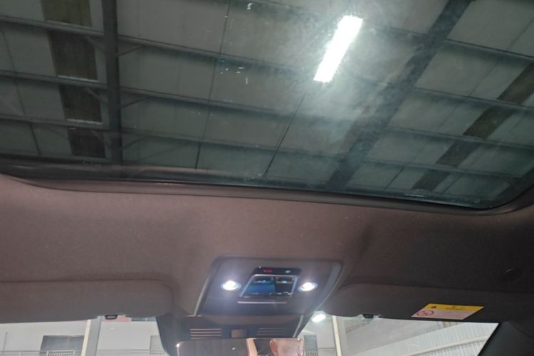 BYD Han 2024 car image #18