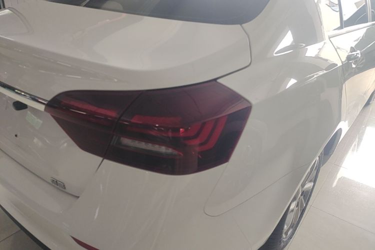 GEELY Emgrand 2021 #8 GEELY Emgrand 2021 car image #8