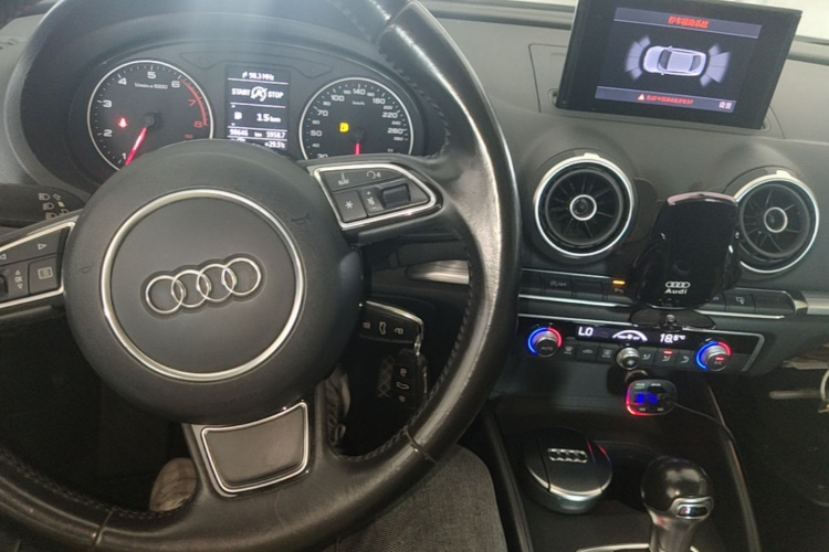 Audi A3 2015 car image #10