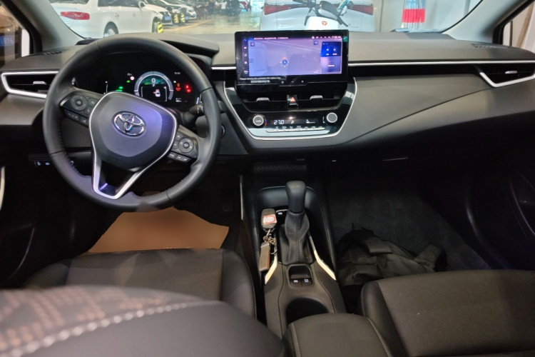 Toyota Corolla 2024 car image #10