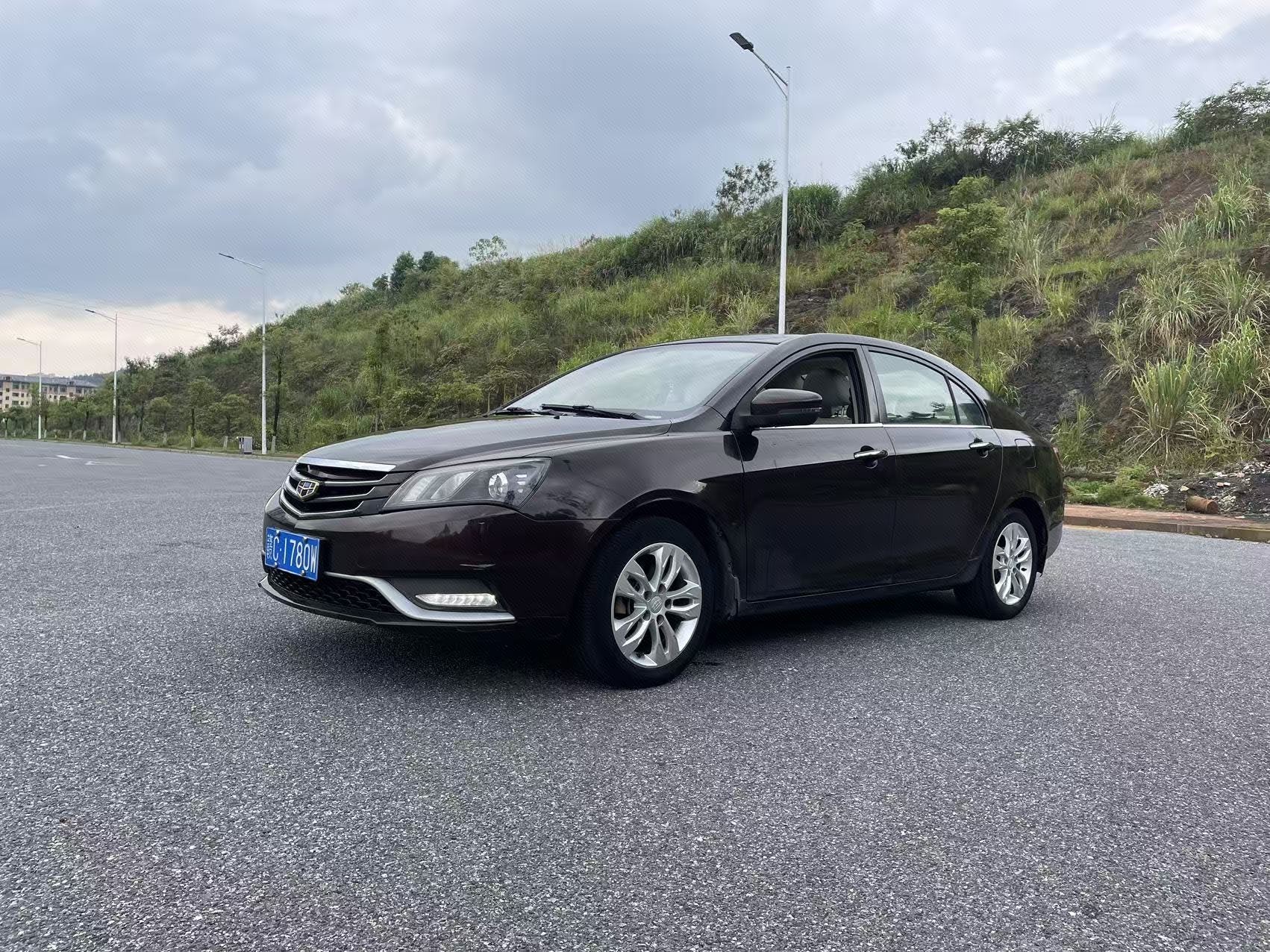 GEELY Emgrand 2015 image de voiture 