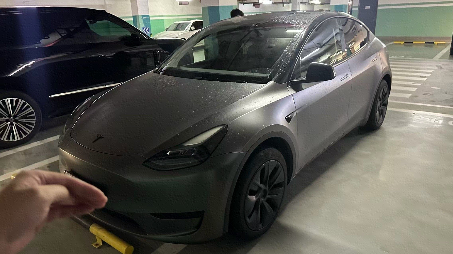 Tesla Model Y 2024 Tesla Model Y 2024 car image