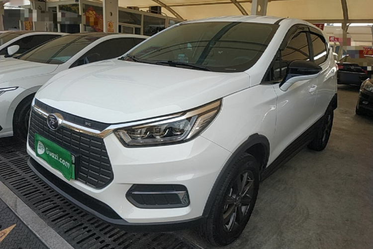 BYD Yuan New Energy 2020 car image #2