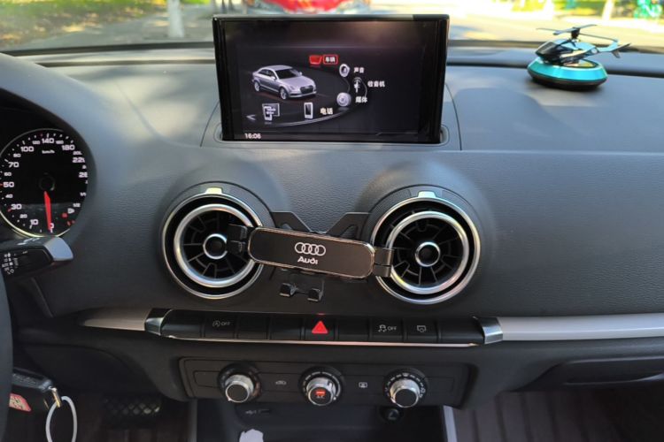 Audi A3 2019 #13 Audi A3 2019 car image #13