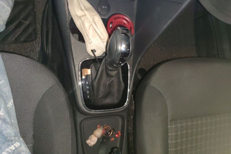 Volkswagen Polo 2019 car image #16