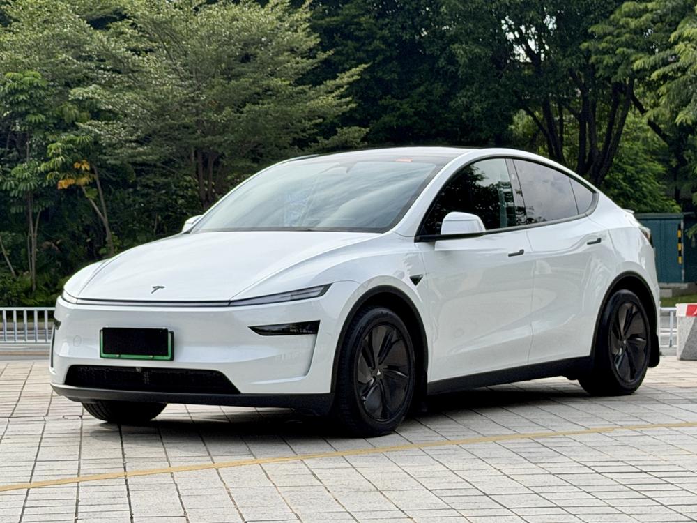 Tesla Model Y 2025 Tesla Model Y 2025 car image