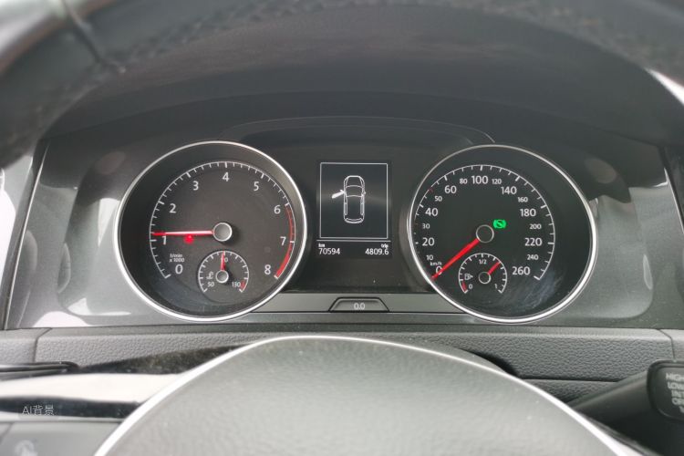 Volkswagen Golf 2018 car image #13