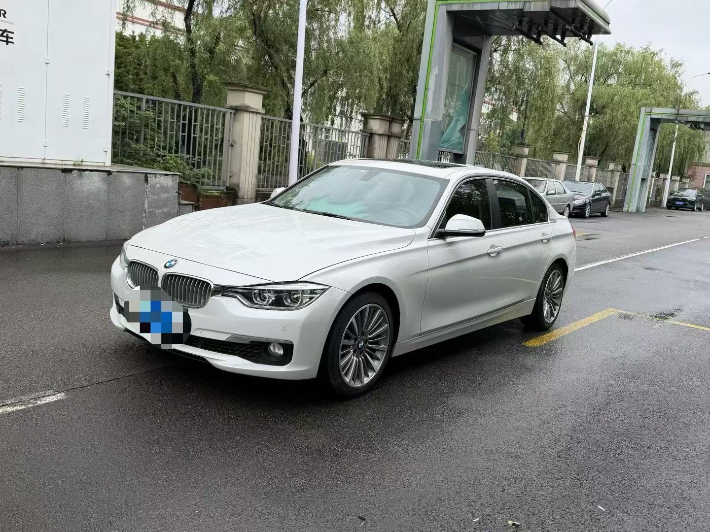 BMW 3 Series 2019 car image #3