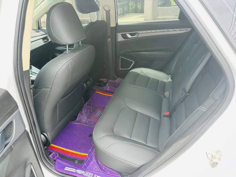 GEELY Emgrand GS 2018 car image #5