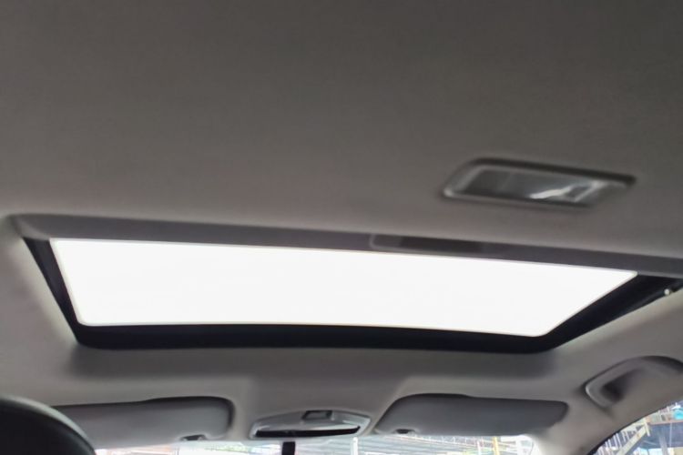 GEELY Emgrand 2023 car image #18
