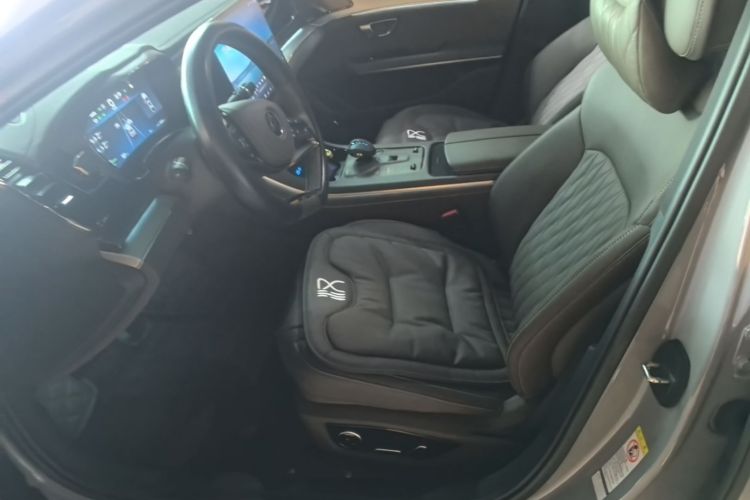 BYD Han 2024 car image #15