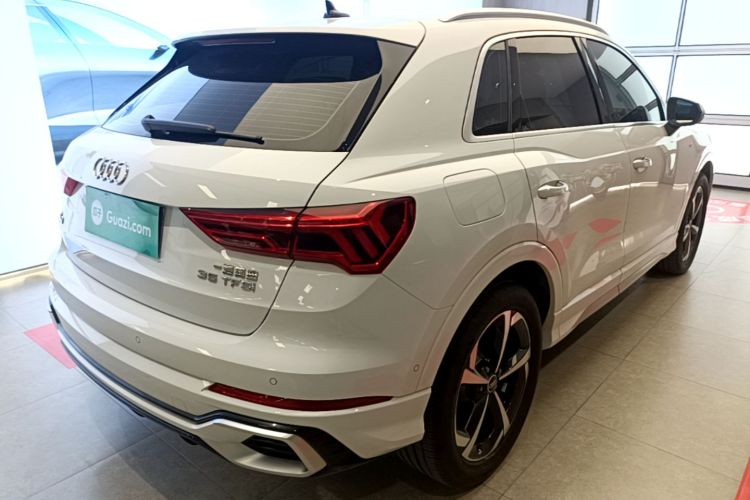 Audi Q3 2025 car image #7