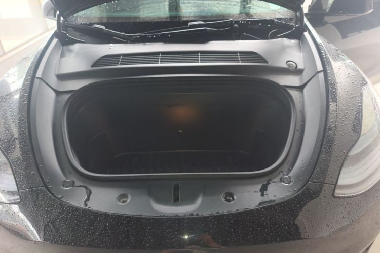 Tesla Model Y 2023 #20 Tesla Model Y 2023 car image #20