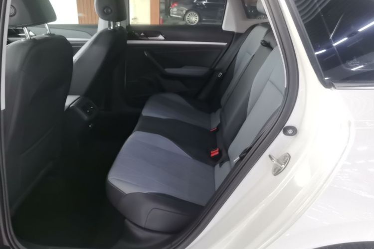 Volkswagen Lavida 2024 car image #17