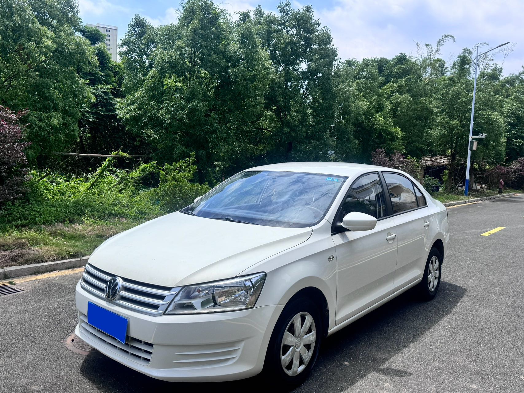 Volkswagen Santana 2015 car image 