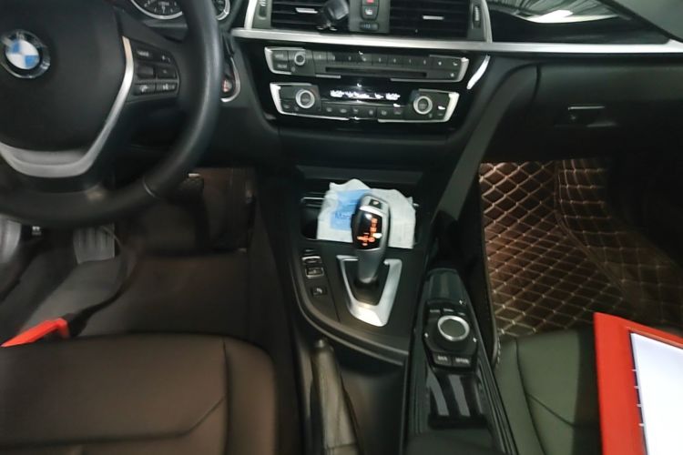 BMW 3 Series 2017 #14 BMW 3 Series 2017 car image #14