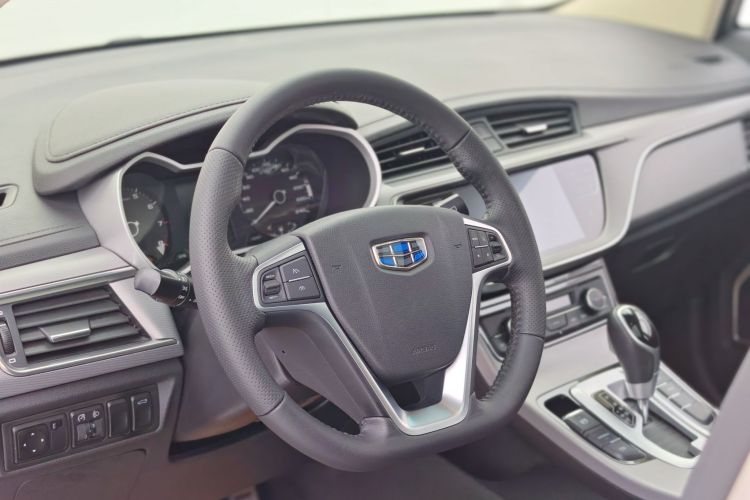 GEELY Emgrand GS 2018 immagine di auto #27