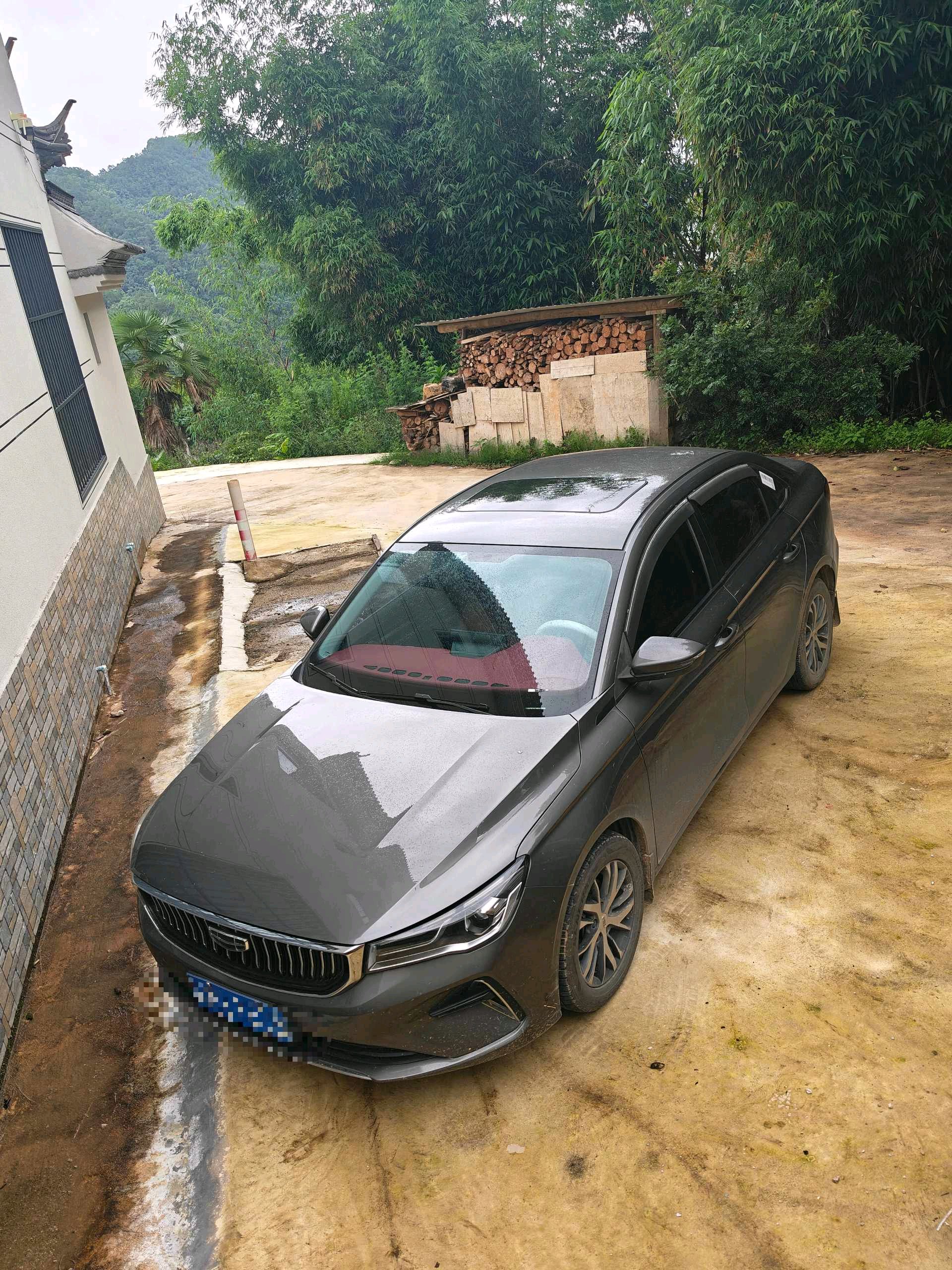 GEELY Emgrand 2022 GEELY Emgrand 2022 car image